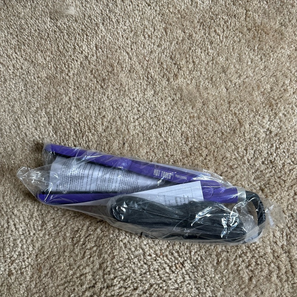 Hot Tools Professional Salon Flat Iron Purple Hair Straightener Model UL7124